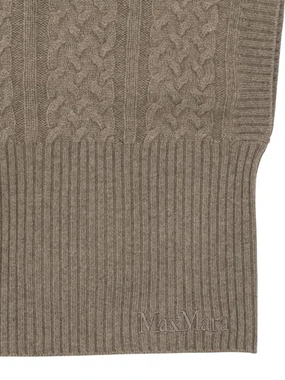 Max Mara Beige Cashmere Hat In Gray