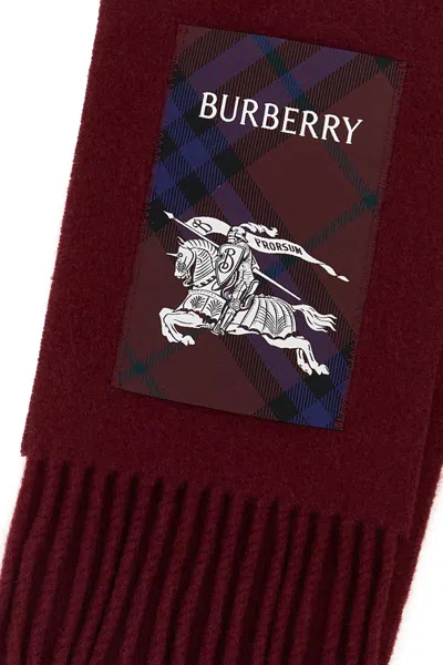 Burberry Mu Solid Label Scf In Red