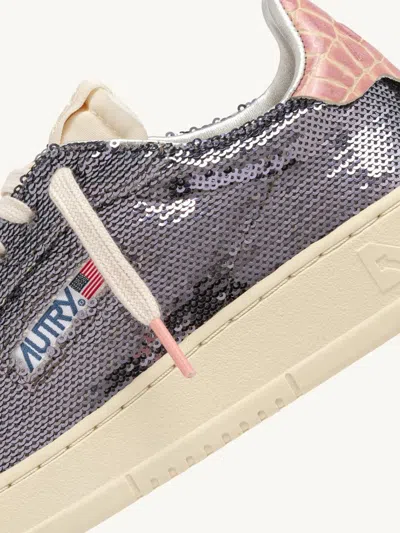 Autry "dallas Low Sparkling" Sneaker In Gray