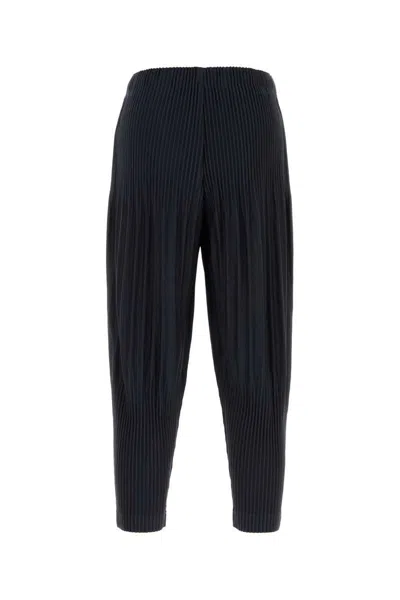 Issey Miyake Cropped Pleated Jogger Pants With Textured Finish In Black
