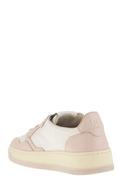 Autry Medalist Leather Sneakers In Pink