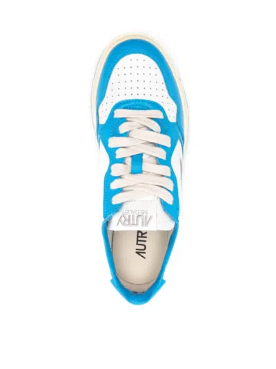 Autry Medalist 01 Low Sneakers In Blue