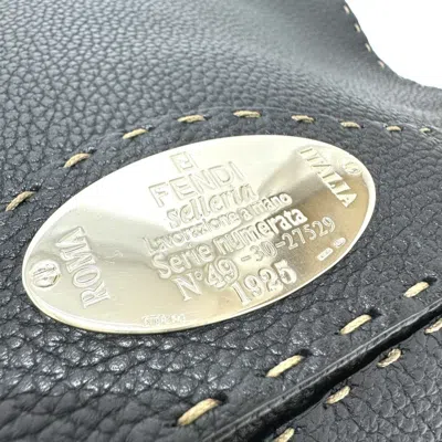 Pre-owned Fendi Black Leather Shoulder Bag ()