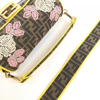 Pre-owned Fendi Gold Canvas Shoulder Bag ()