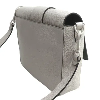 Pre-owned Fendi Grayish Leather Shoulder Bag ()