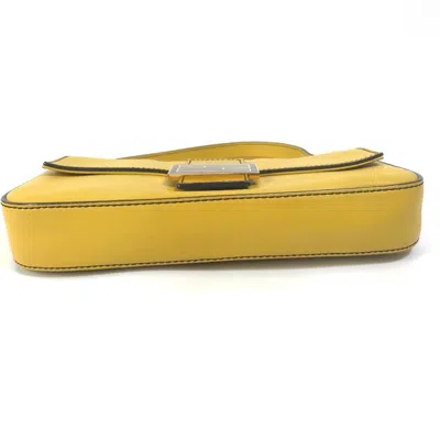 Pre-owned Fendi Yellow Leather Handbag Shoulder Bag ()