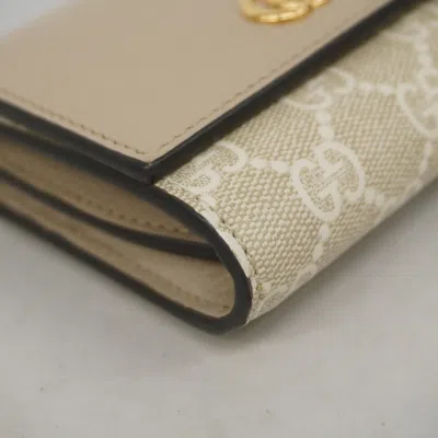 Pre-owned Gucci Beige Pvc Leather Wallet (bi-fold) () In Sand
