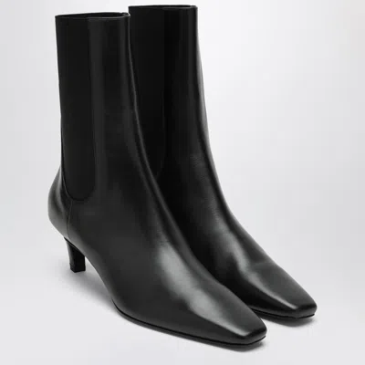 Totême Medium Black Leather Boot In Black