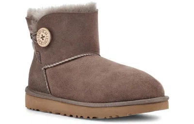 Ugg (wmns)  Mini Bailey Button Ii 2.0 Snow Boots Brown
