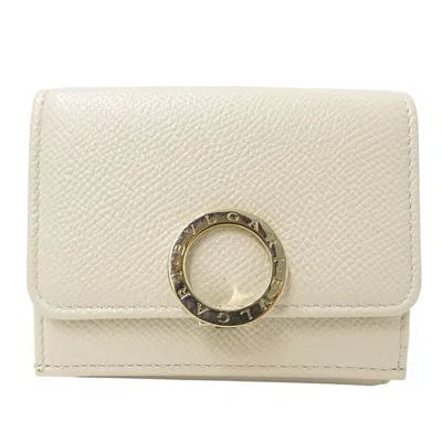 Pre-owned Bvlgari Ivory Leather Wallet (tri-fold) () In White