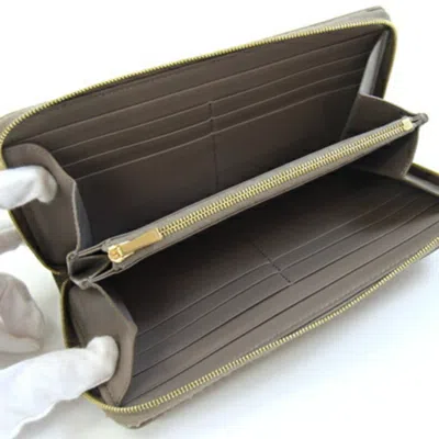 Pre-owned Celine Grayish Leather Long Wallet (bi-fold) ()