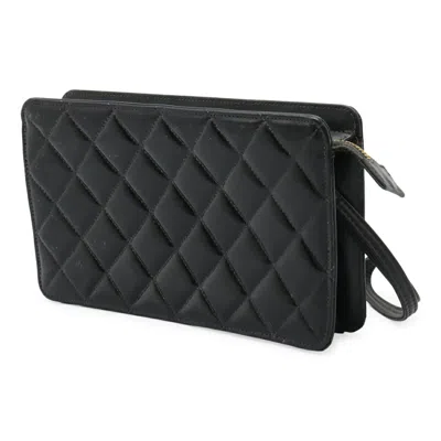 Pre-owned Chanel Black Leather Clutch Bag ()