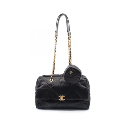 Pre-owned Chanel Black Nylon Leather Shoulder Bag ()