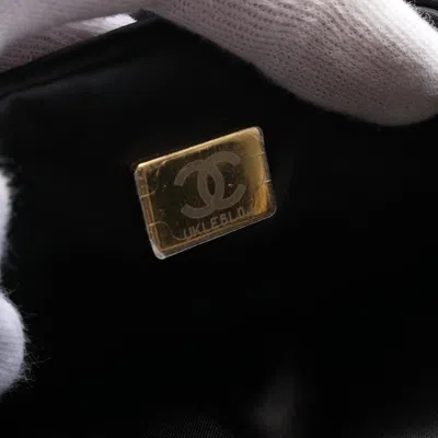 Pre-owned Chanel Black Nylon Leather Shoulder Bag ()