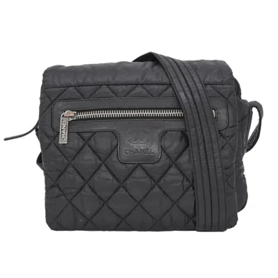 Pre-owned Chanel Black Nylon Shoulder Bag ()