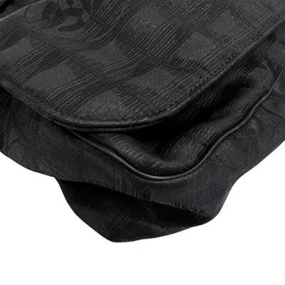 Pre-owned Chanel Black Nylon Shoulder Bag ()