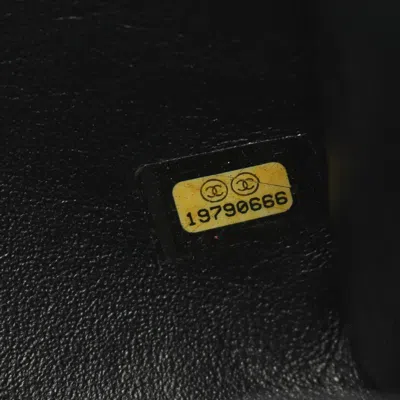 Pre-owned Chanel Black Suede Shoulder Bag ()