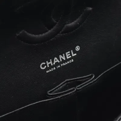 Pre-owned Chanel Chevron (v Stitch) Black Grained Calfskin Shoulder Bag ()