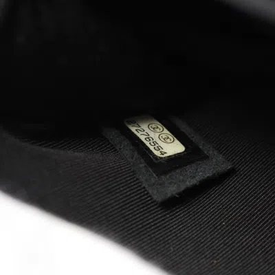 Pre-owned Chanel Chevron (v Stitch) Black Leather Shoulder Bag ()