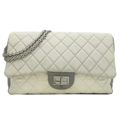 Pre-owned Chanel Gray White Canvas Shoulder Bag () In Multi