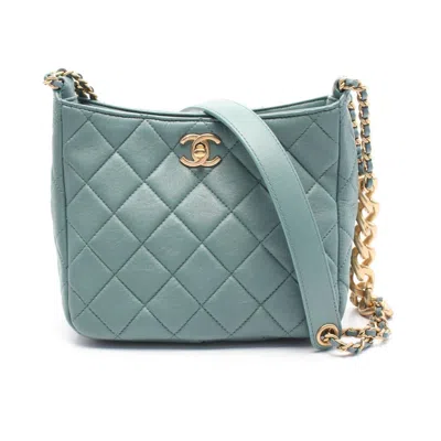 Pre-owned Chanel Green Leather Shoulder Bag ()