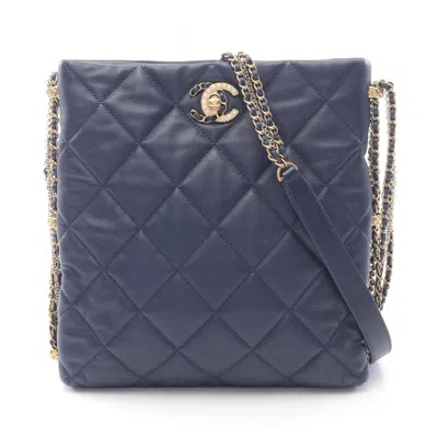 Pre-owned Chanel Matelasse Navy Leather Shoulder Bag () In Blue
