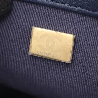 Pre-owned Chanel Matelasse Navy Leather Shoulder Bag () In Blue