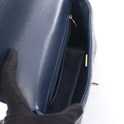 Pre-owned Chanel Matelasse Navy Leather Shoulder Bag () In Blue