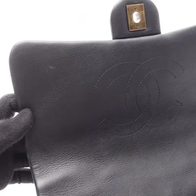 Pre-owned Chanel Matelasse Navy Leather Shoulder Bag () In Blue