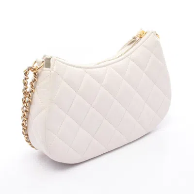 Pre-owned Chanel White Leather Shoulder Bag ()