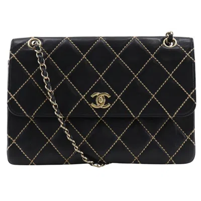 Pre-owned Chanel Wild Stitch Black Leather Shoulder Bag ()