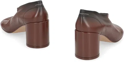 Mm6 Maison Margiela Décolleté "anatomic" In Brown