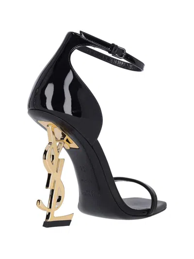 Saint Laurent With Heel In Black