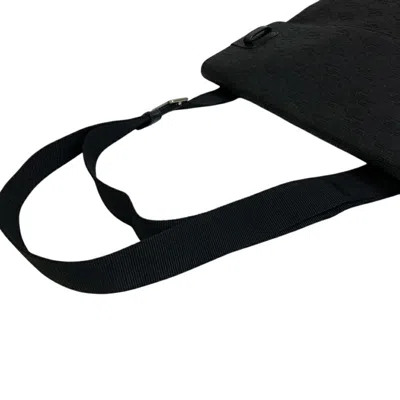 Pre-owned Dunhill Black Leather Shoulder Bag ()