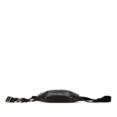 Pre-owned Gucci Black Leather Fanny Pack Sling Bag ()