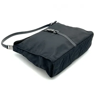 Pre-owned Gucci Black Nylon Canvas Shoulder Bag ()