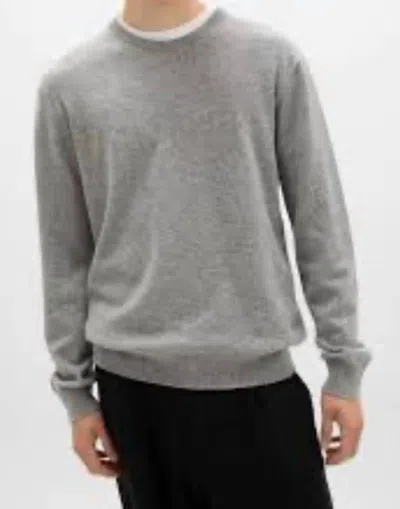 Johnstons Of Elgin Classic Cashmere Round Neck Sweater In Light Grey In Gray