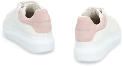 Alexander Mcqueen White Low Top Sneakers With Contrasting Heel With Logo Lettering In Leather Woman In Multi