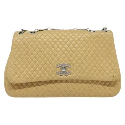Pre-owned Chanel Bubble Quilt Beige Leather Shoulder Bag () In Sand
