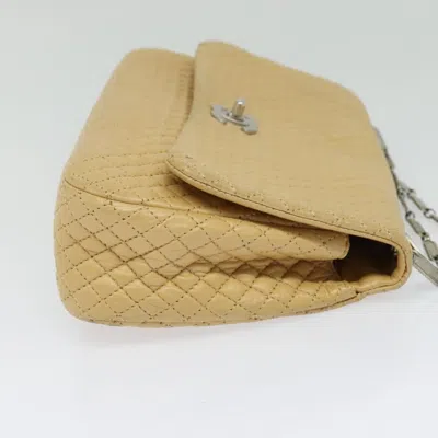 Pre-owned Chanel Bubble Quilt Beige Leather Shoulder Bag () In Sand