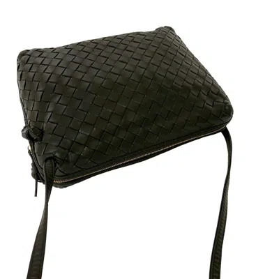 Pre-owned Bottega Veneta Black Leather Pochette Shoulder Bag ()