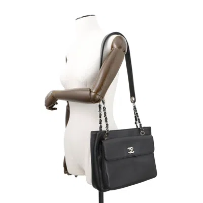 Pre-owned Chanel Black Grained Calfskin Tote Bag ()