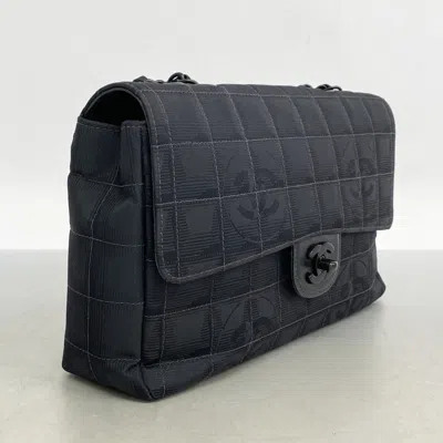 Pre-owned Chanel Black Nylon Shoulder Bag ()