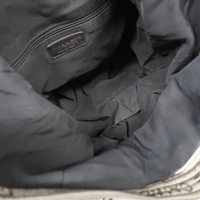 Pre-owned Chanel Gray Nylon Shoulder Bag ()