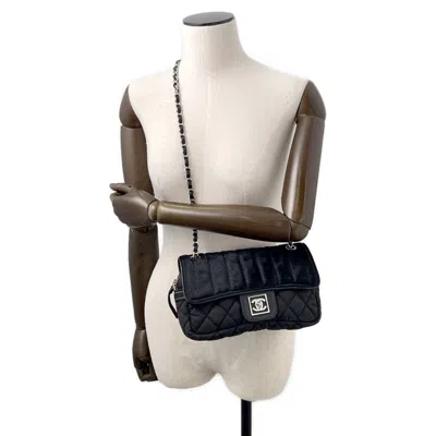 Pre-owned Chanel Matelasse Black Canvas Leather Shoulder Bag ()