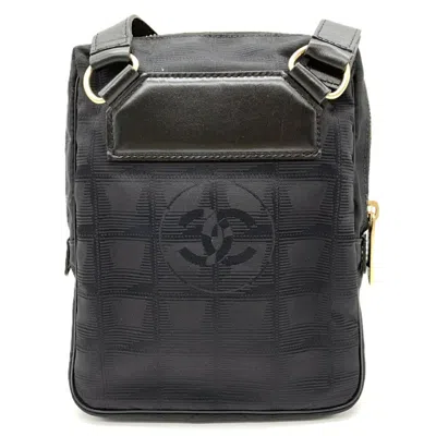 Pre-owned Chanel New Travel Line Black Nylon Leather Shoulder Bag ()