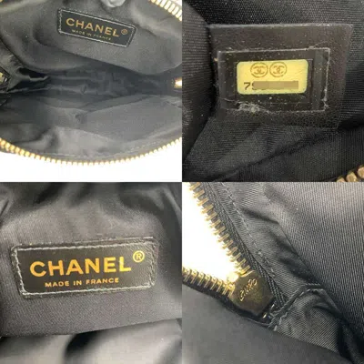 Pre-owned Chanel New Travel Line Black Nylon Leather Shoulder Bag ()