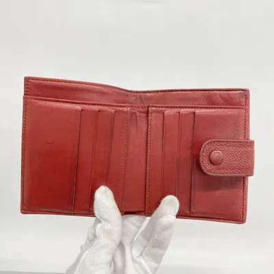 Pre-owned Chanel Red Color Grained Calfskin Wallet (bi-fold) ()