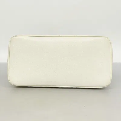 Pre-owned Chanel White Grained Calfskin Tote Bag ()