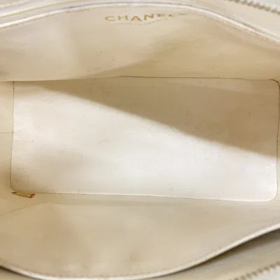 Pre-owned Chanel White Grained Calfskin Tote Bag ()
